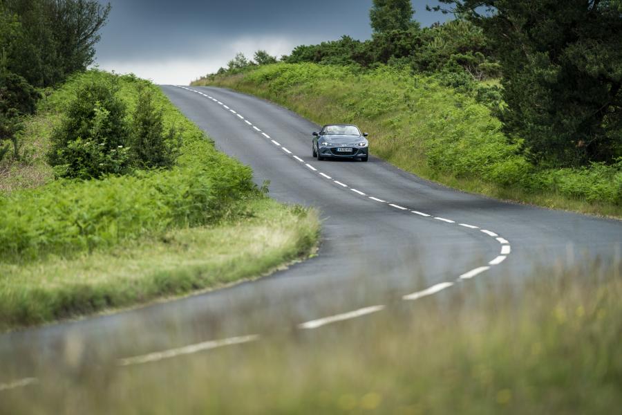  Mazda MX-5 R-Sport (ND) 2020 года  (UK) (фото 17 из 86)